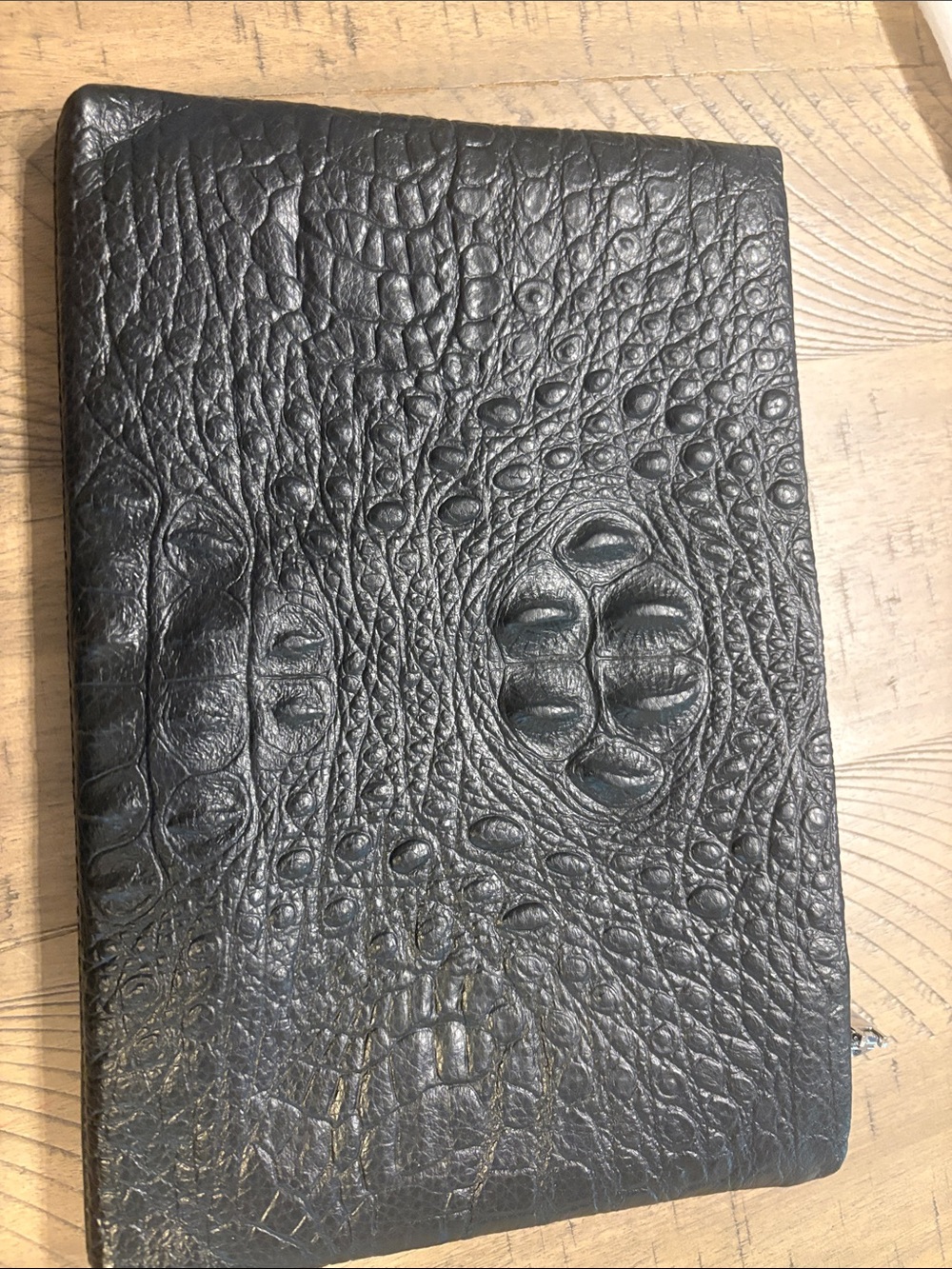 Source Unknown Black Croc-Embossed Wristlet Clutch 767